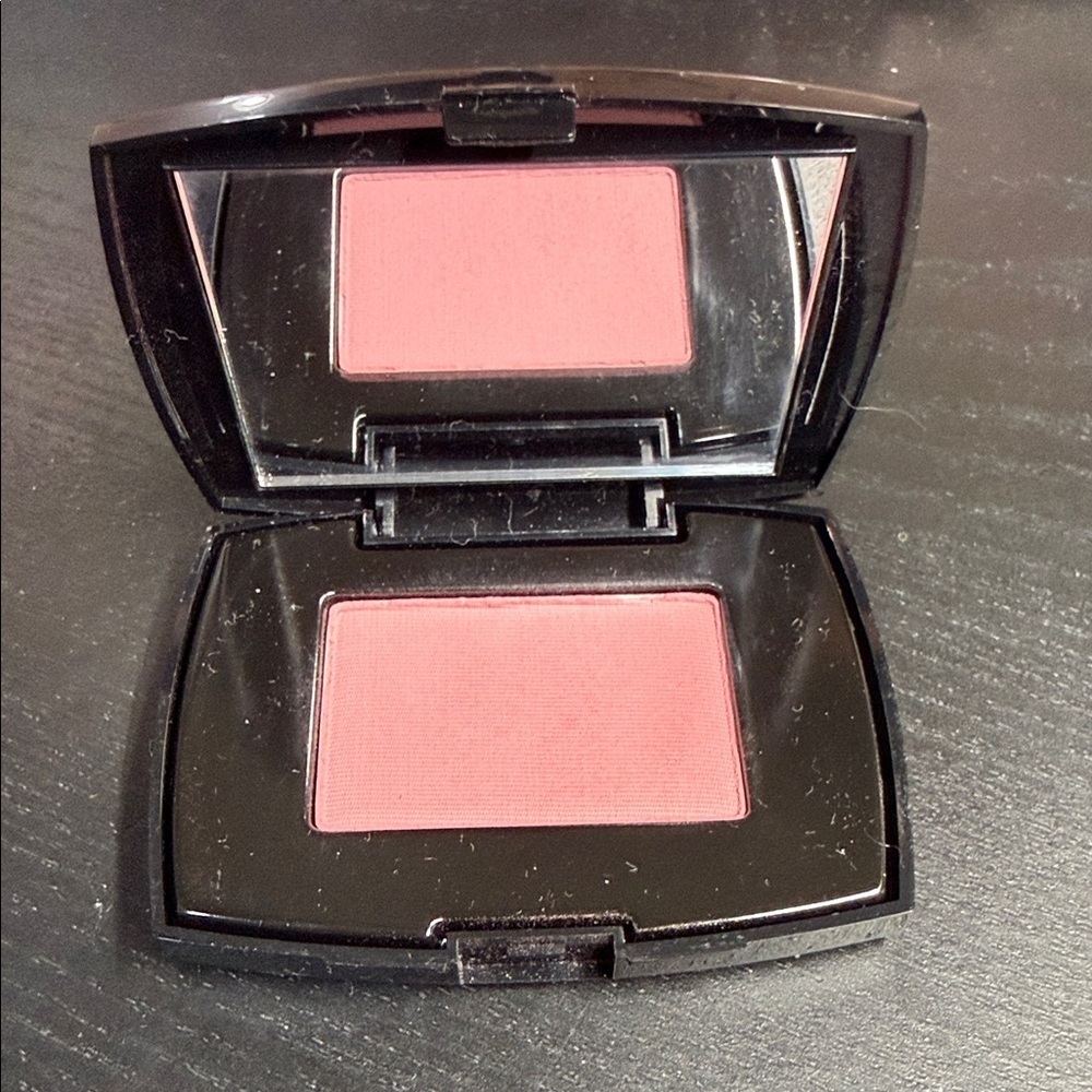Lancome Blush in Soft Pink Rose Fresque (M1)